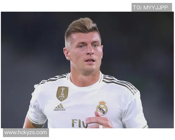 欧洲足坛现役明星球员盘点他们的辉煌成就与未来展望